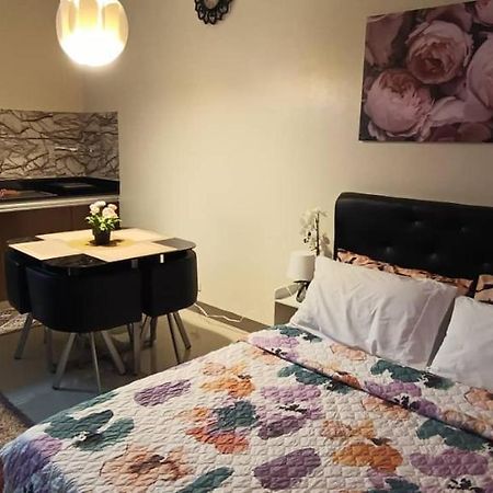 Katliza Condotel Kassel Residences Paranaque City Kültér fotó